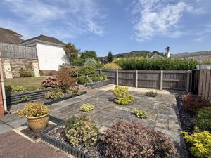 Photo 11- click for photo gallery